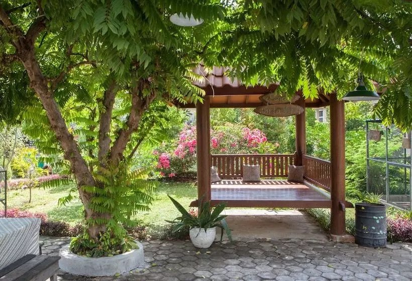 Urbanview Hotel Kumala Banyuwangi By Reddoorz