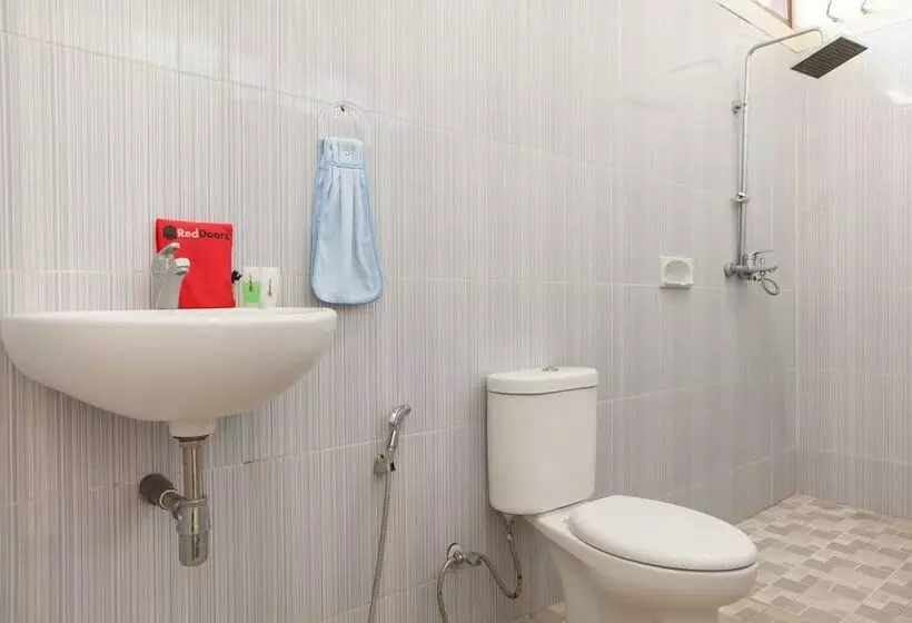 Urbanview Hotel Kumala Banyuwangi By Reddoorz