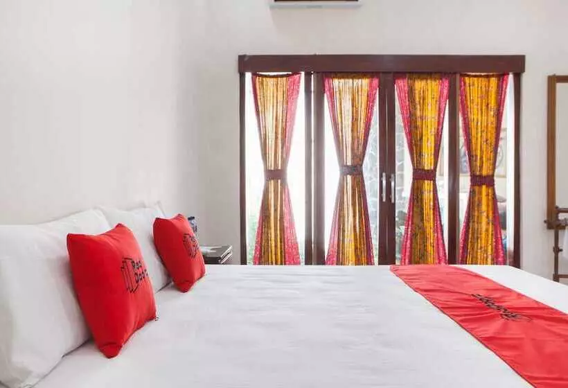 Urbanview Hotel Kumala Banyuwangi By Reddoorz