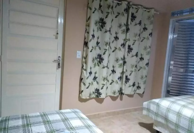 ペンション Pousada Exuberance