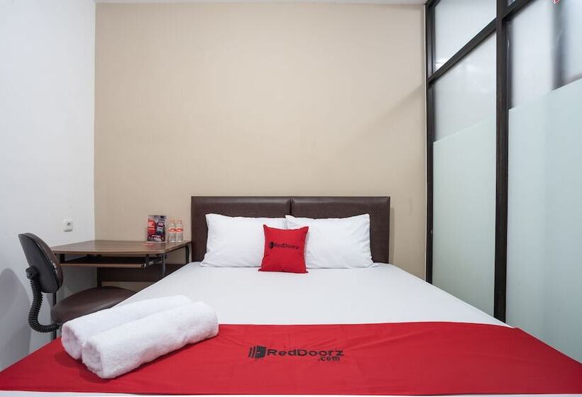 بنسيون Reddoorz Near Eka Hospital Bsd City