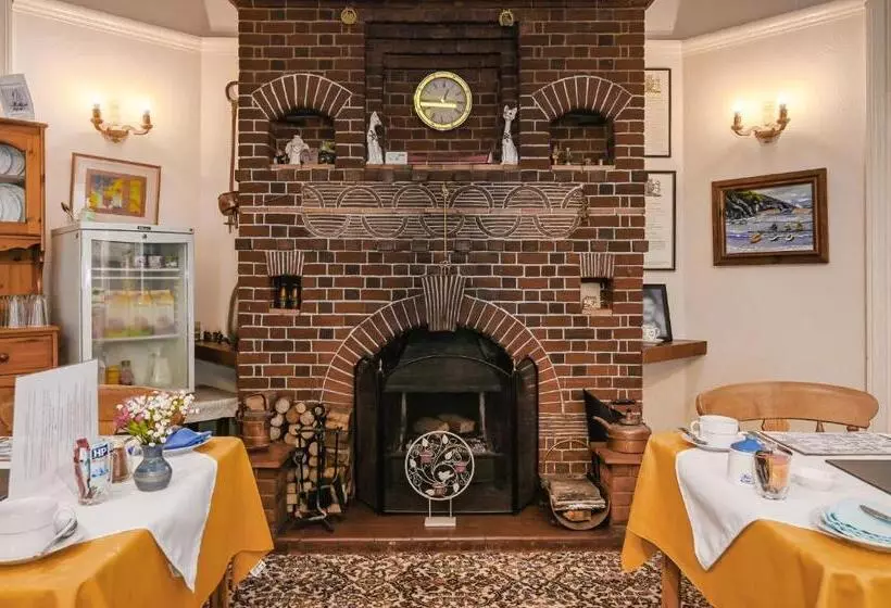 Majatalo Trevarner Guest House