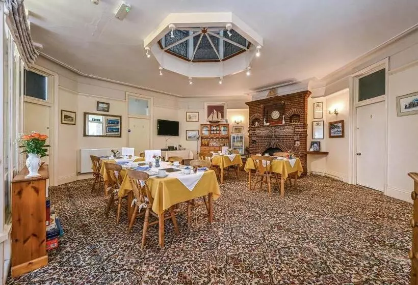 Majatalo Trevarner Guest House