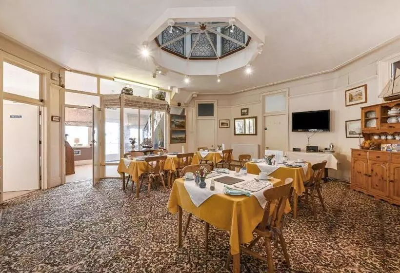 Majatalo Trevarner Guest House