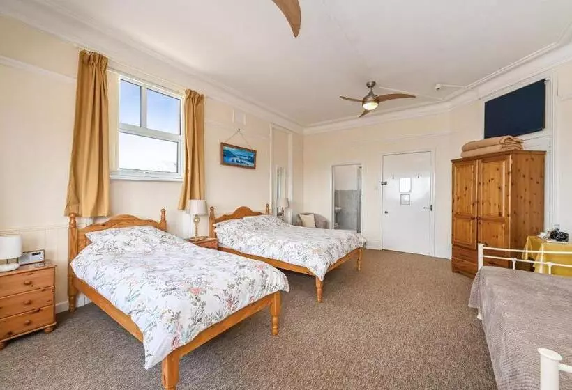 Majatalo Trevarner Guest House