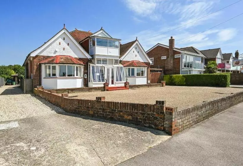 Majatalo Trevarner Guest House