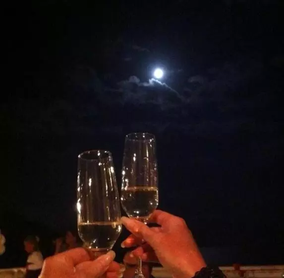 Aamiaismajoitus (B&B) Ashram Villa Sunshine