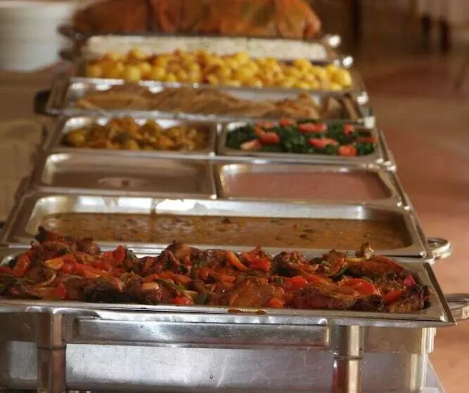 هتل African Village