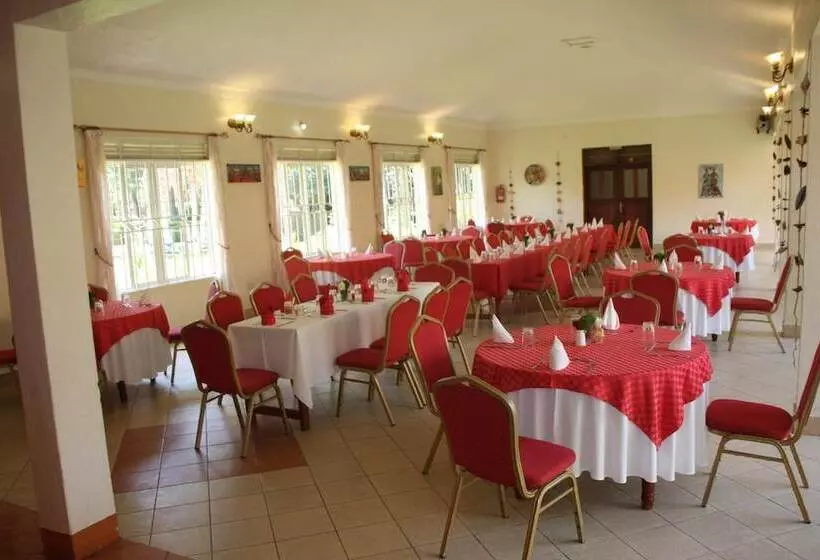 هتل African Village