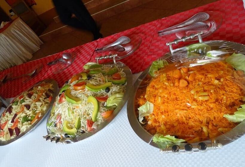 هتل African Village