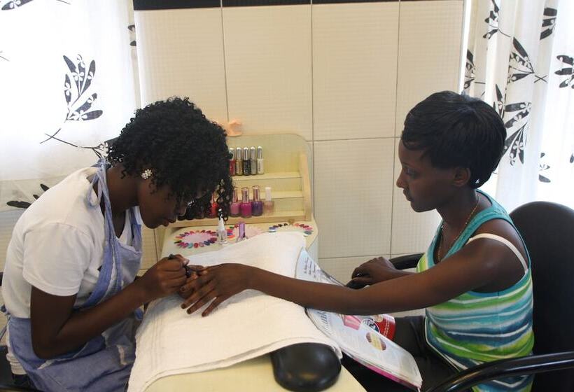 هتل African Village