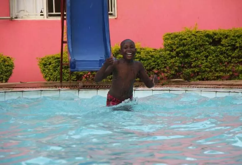 هتل African Village