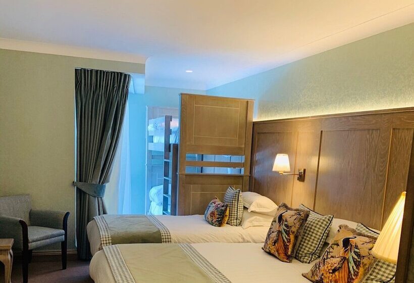 فندق Avalon House