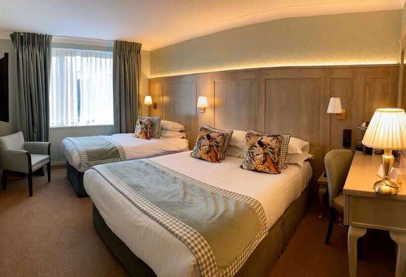 فندق Avalon House