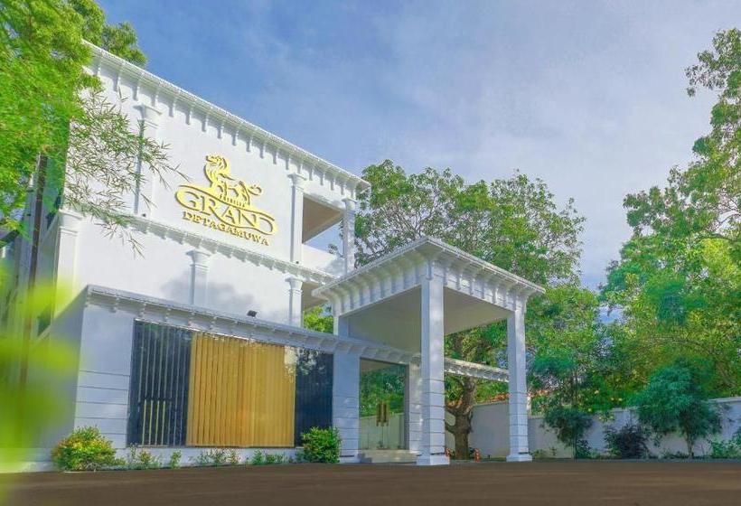 Hotel Grand Detagamuwa