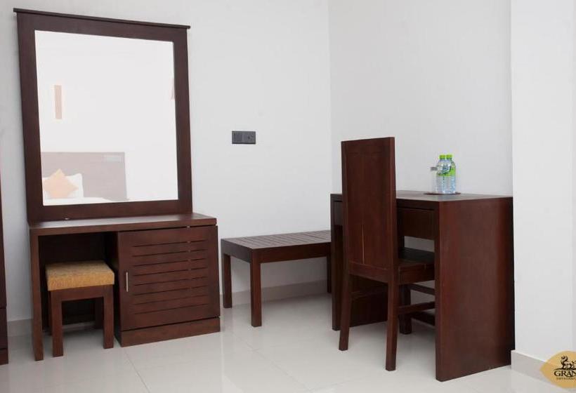Hotel Grand Detagamuwa