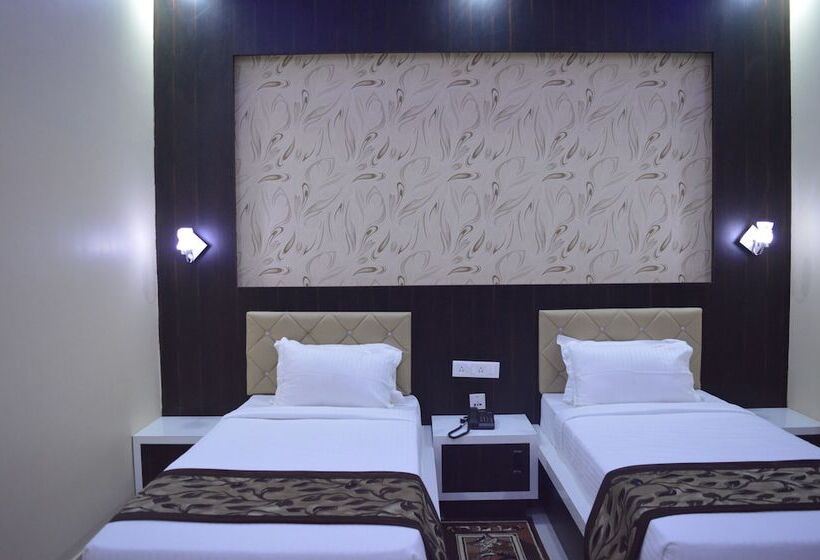Jk Rooms 125 Hotel Mariya International