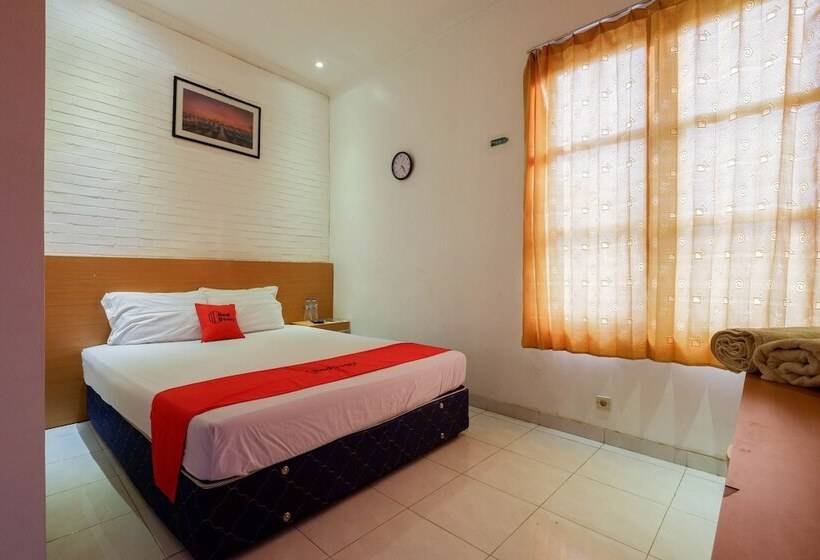פנסיון Reddoorz Near Universitas Diponegoro 2