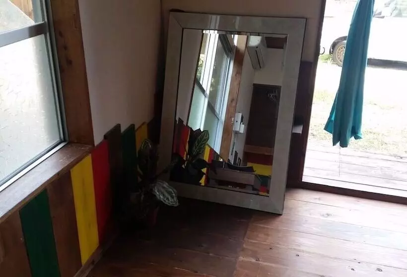 ユースホステル Backpackers Guesthouse Border