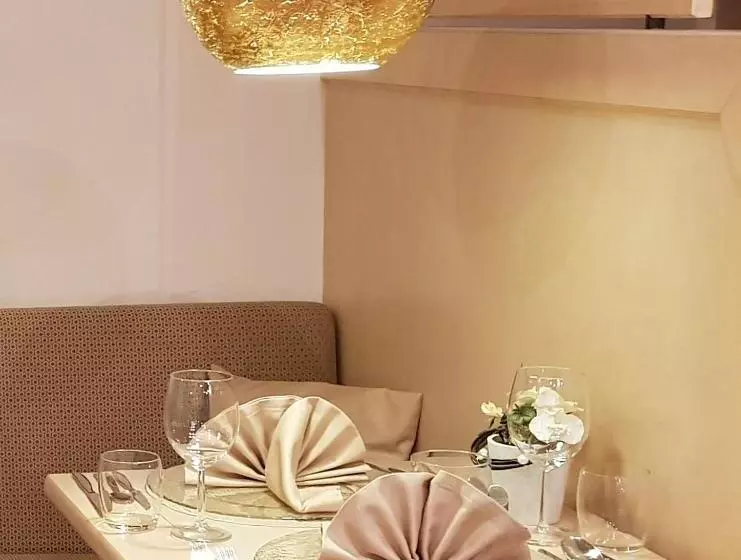 Majatalo 5 Luxus Suite Engel