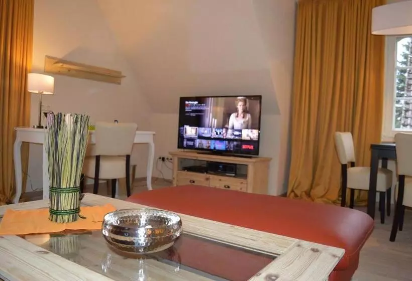 Majatalo 5 Luxus Suite Engel