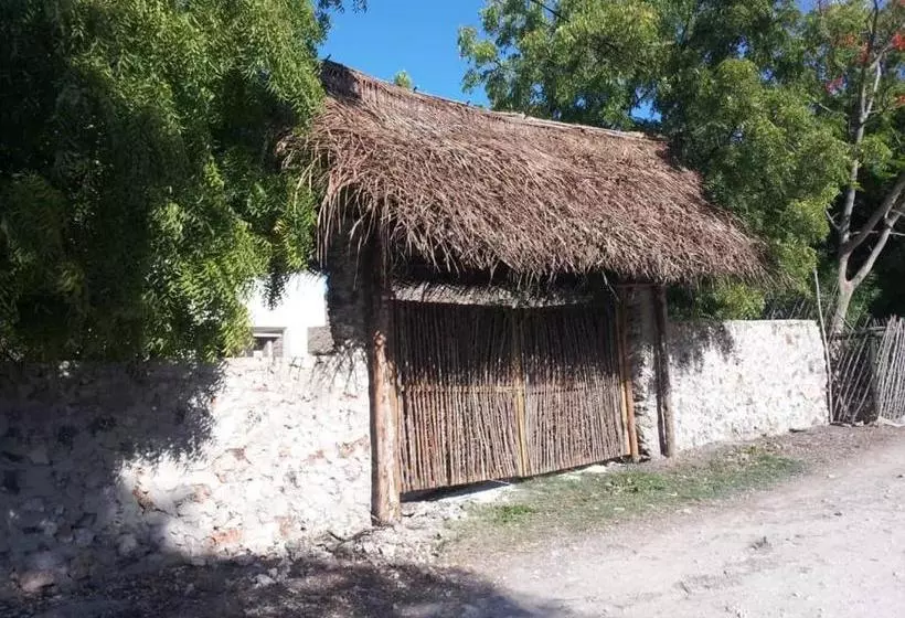 Majatalo Mwambani Dream House