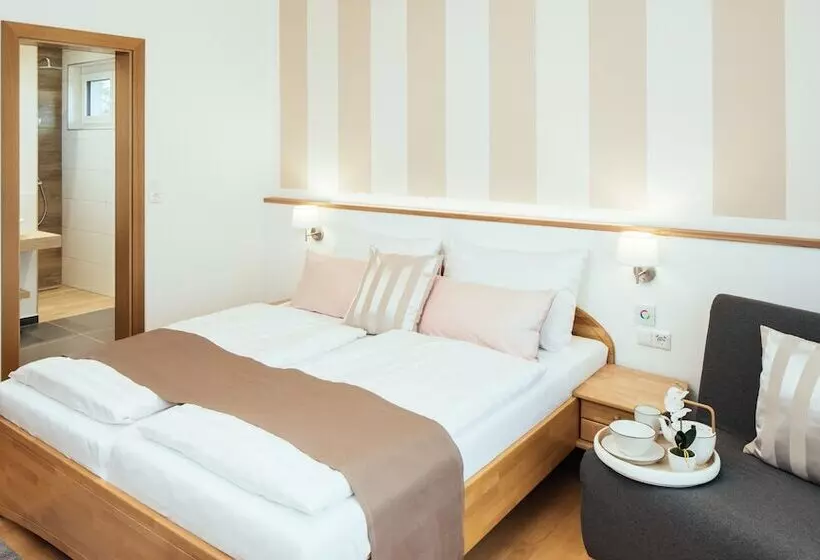 Pension Auszeit Velden