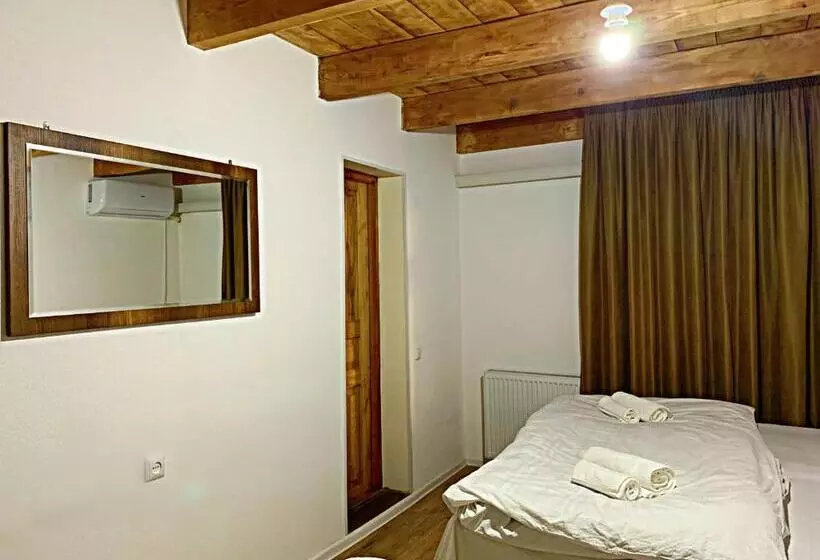 تختخواب و صبحانه Old City