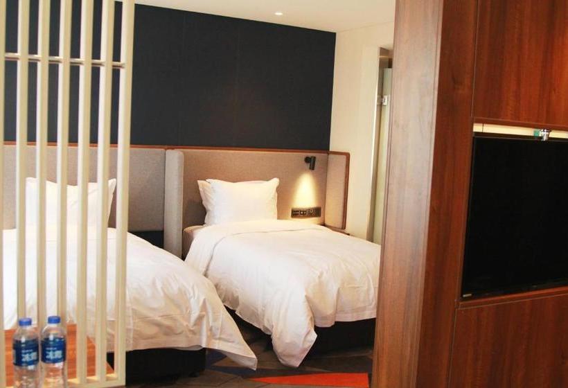 ホテル Holiday Inn Express Harbin Nangang