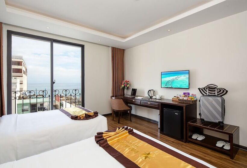 هتل Palazzo Da Nang Beach
