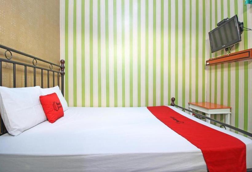펜션 Reddoorz Near Mall Ambarukmo Yogyakarta