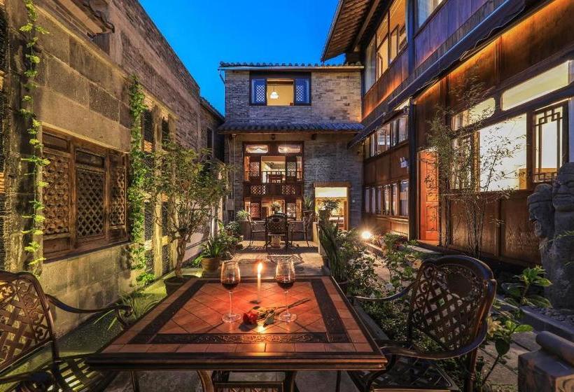 فندق صغير Serenity & Peace Boutique Holiday Inn