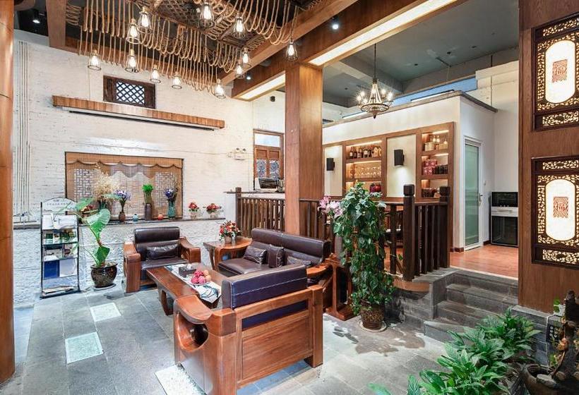 فندق صغير Serenity & Peace Boutique Holiday Inn