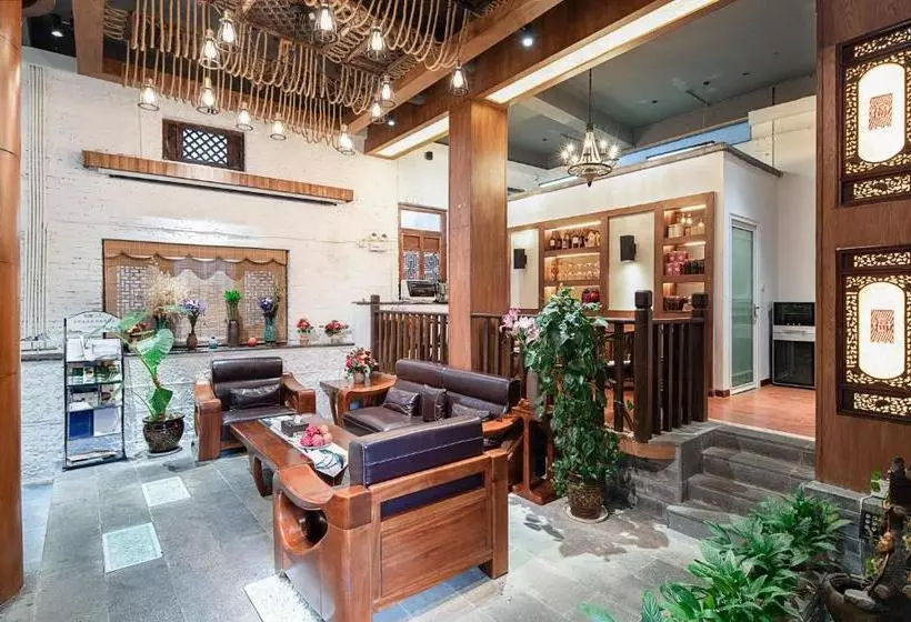 ユースホステル Serenity & Peace Boutique Holiday Inn