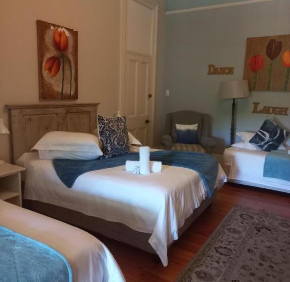 بنسيون Dreamers Guesthouse No Loadshedding