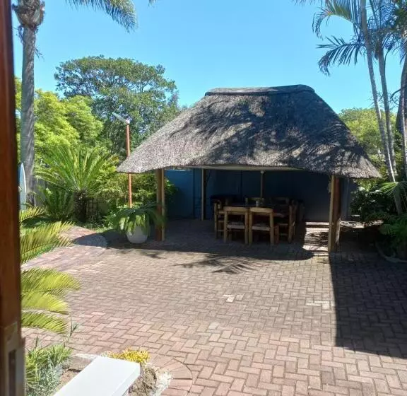 Majatalo Dreamers Guesthouse   No Loadshedding