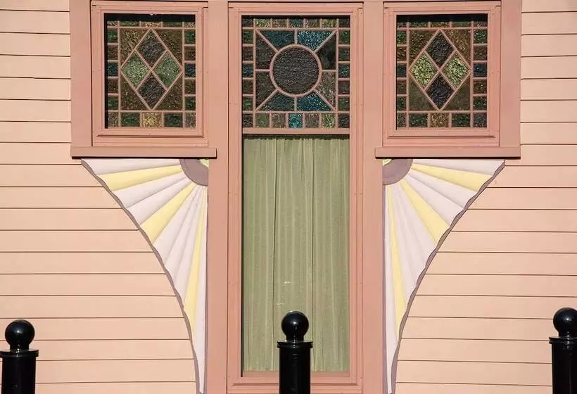 The Towers Bed & Breakfast