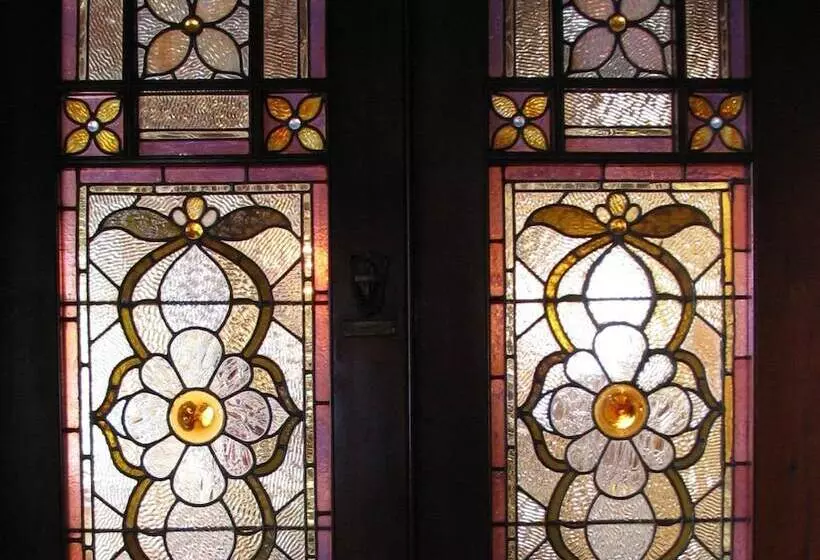 The Towers Bed & Breakfast