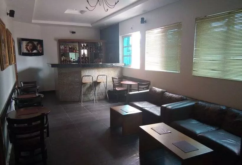 Eden Crest Hotel & Resort