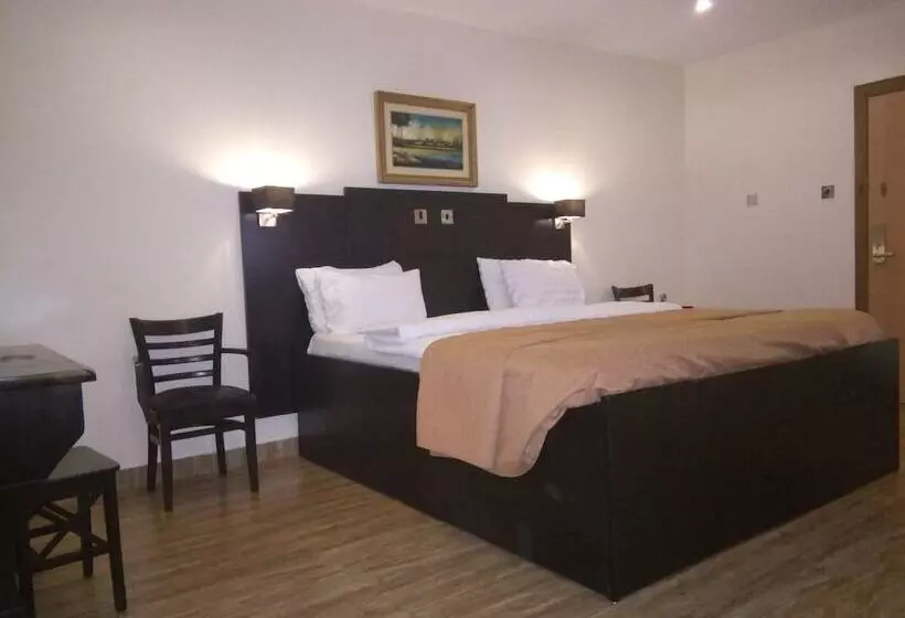 Eden Crest Hotel & Resort