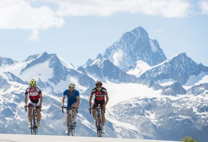 Radisson Blu Hotel Reussen, Andermatt