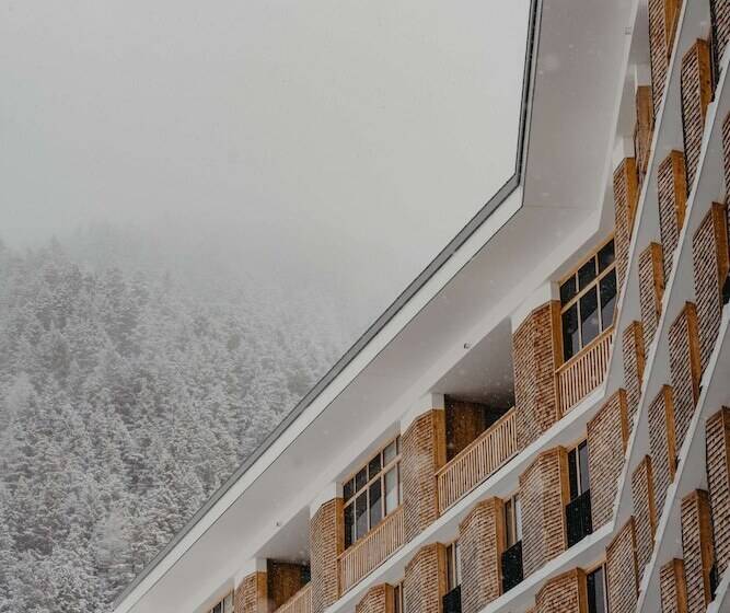 Radisson Blu Hotel Reussen, Andermatt