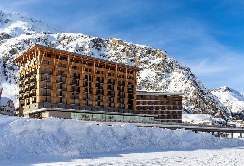 Radisson Blu Hotel Reussen, Andermatt