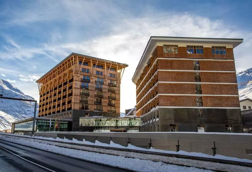 Radisson Blu Hotel Reussen, Andermatt