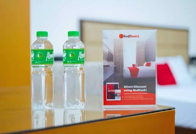 Hotelli Reddoorz Near Angeles University Foundation