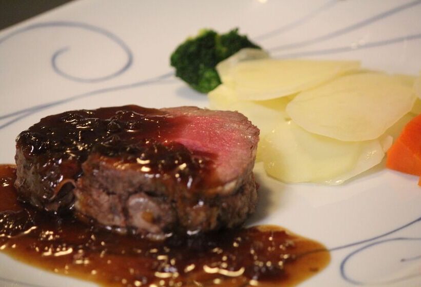 پانسیون Earthroof