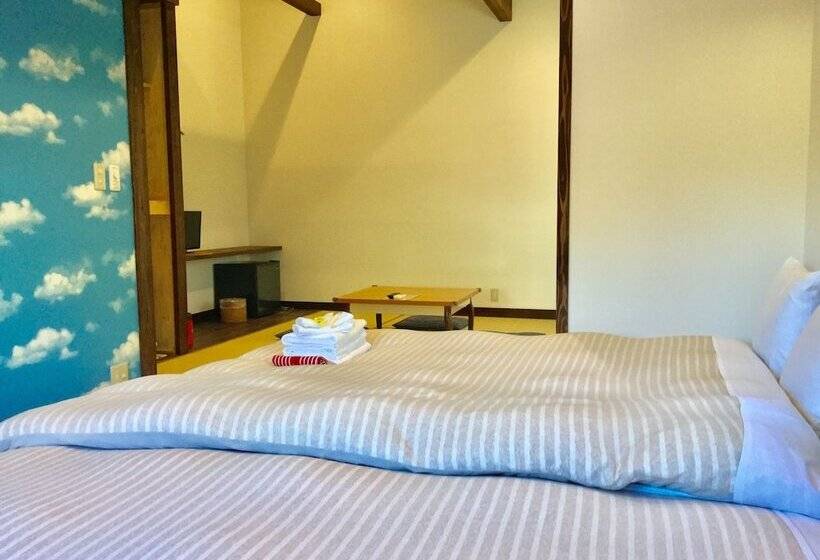 پانسیون Earthroof