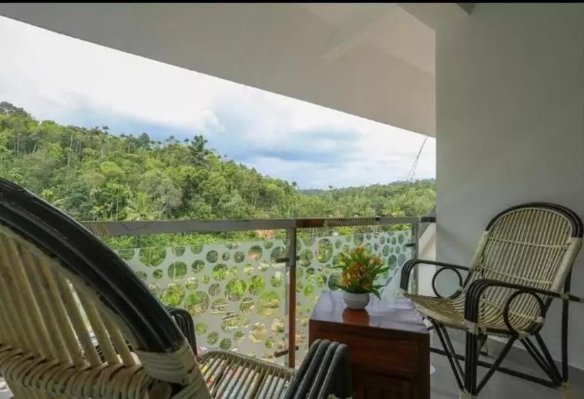 リゾートホテル Green Cove Munnar