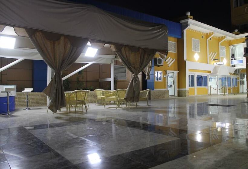 هتل Auberge Boulaos