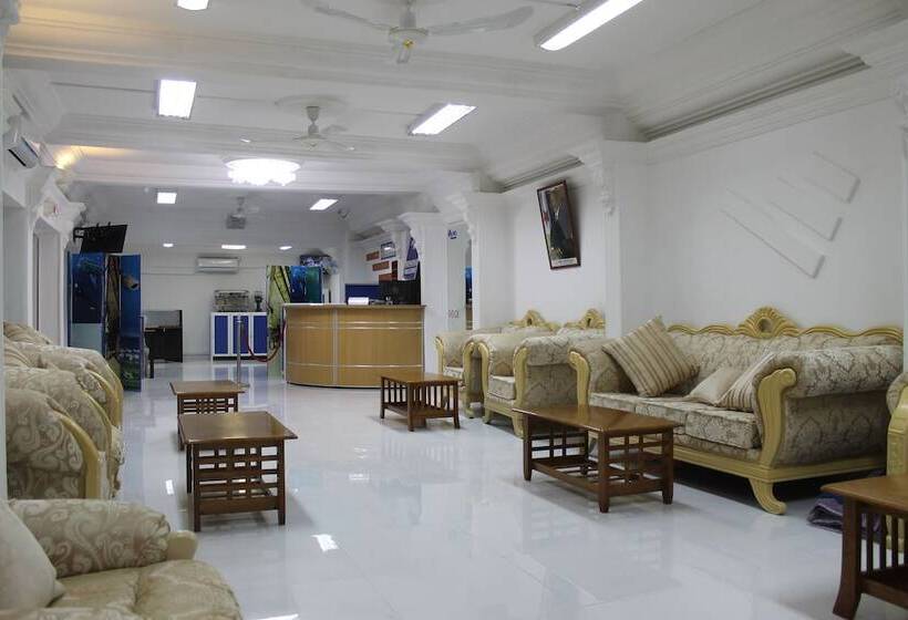 هتل Auberge Boulaos